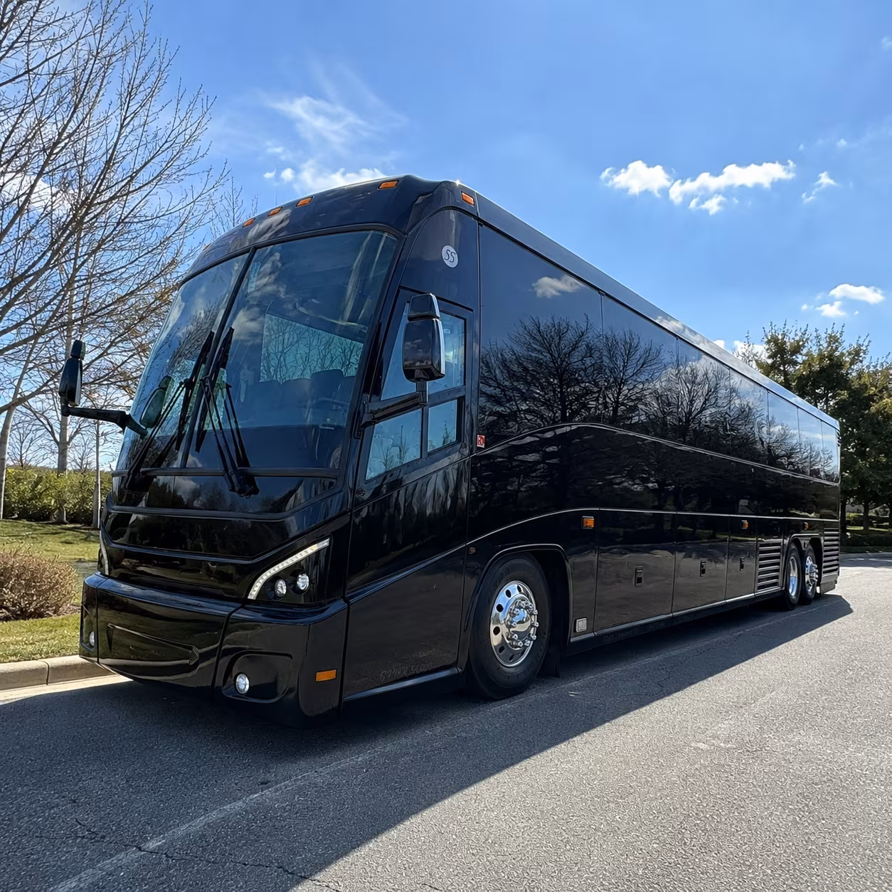 charter buses for san jose high school prom group arrivals