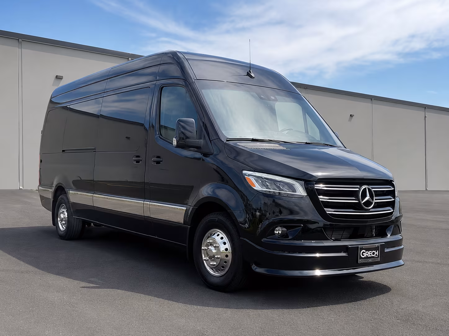 find the perfect transportation for your next airport transfer 3