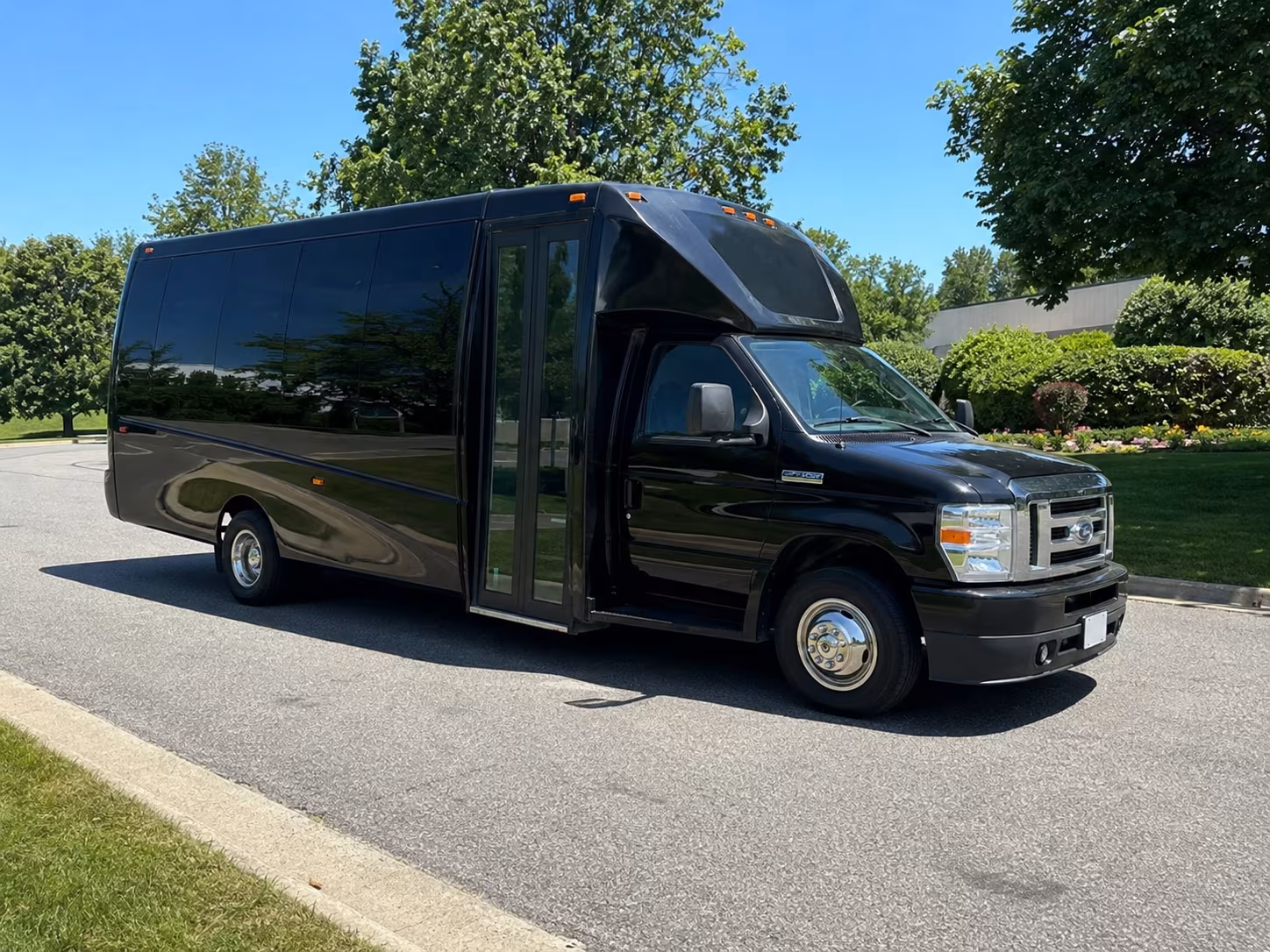 party buses for san jose birthday bar crawls and nightlife runs