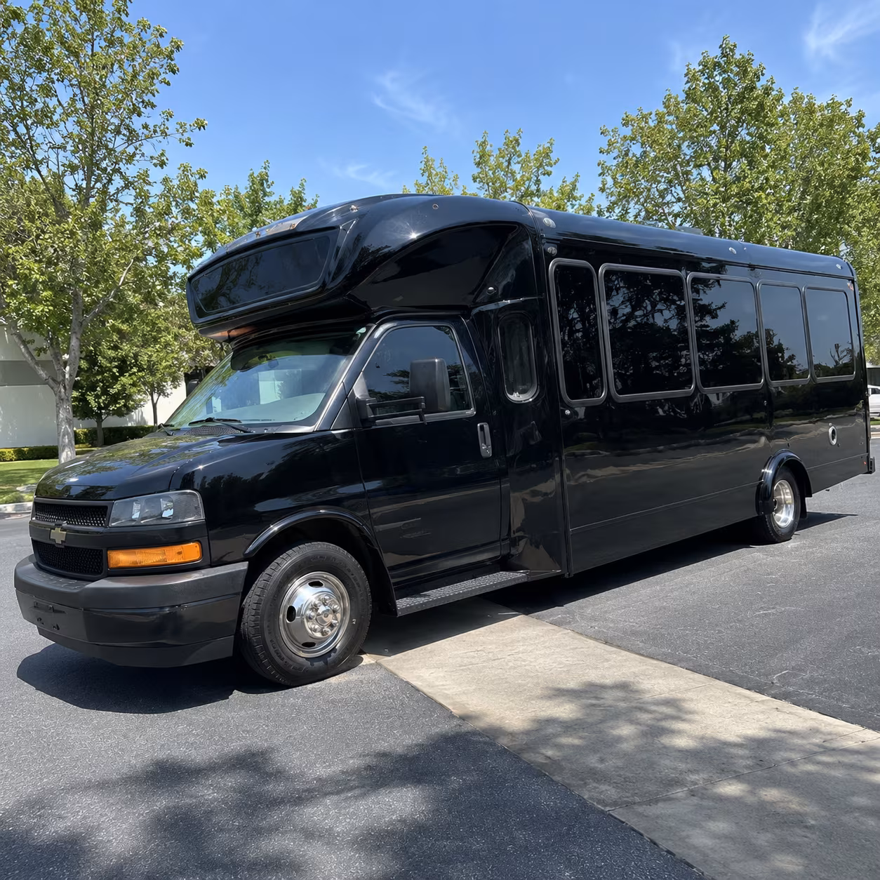 san jose 15 passenger party bus