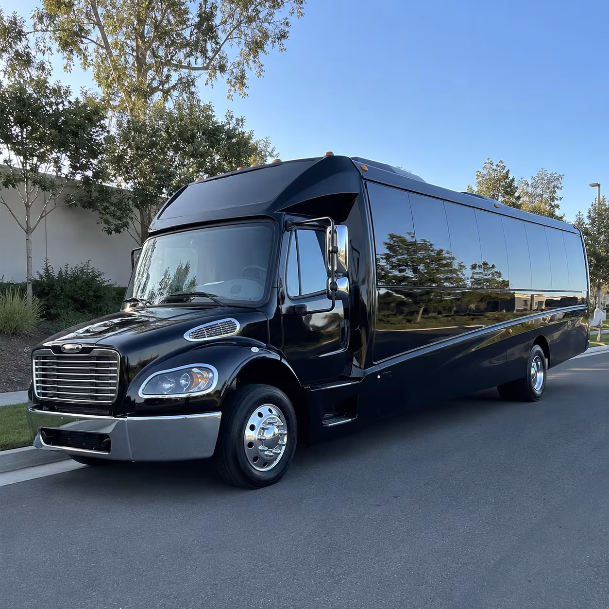 san jose 28 passenger minibus
