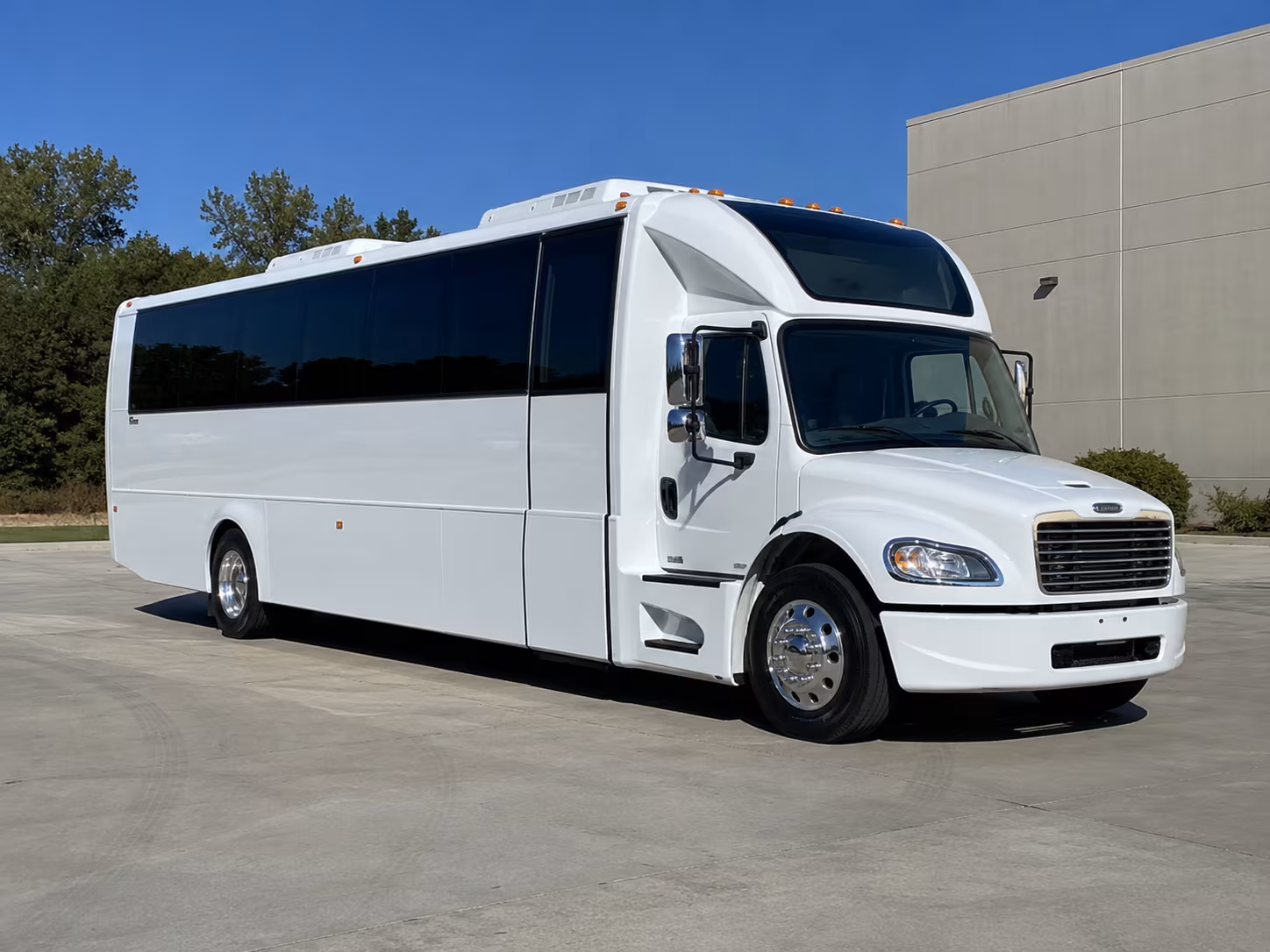 san jose 28 passenger party bus
