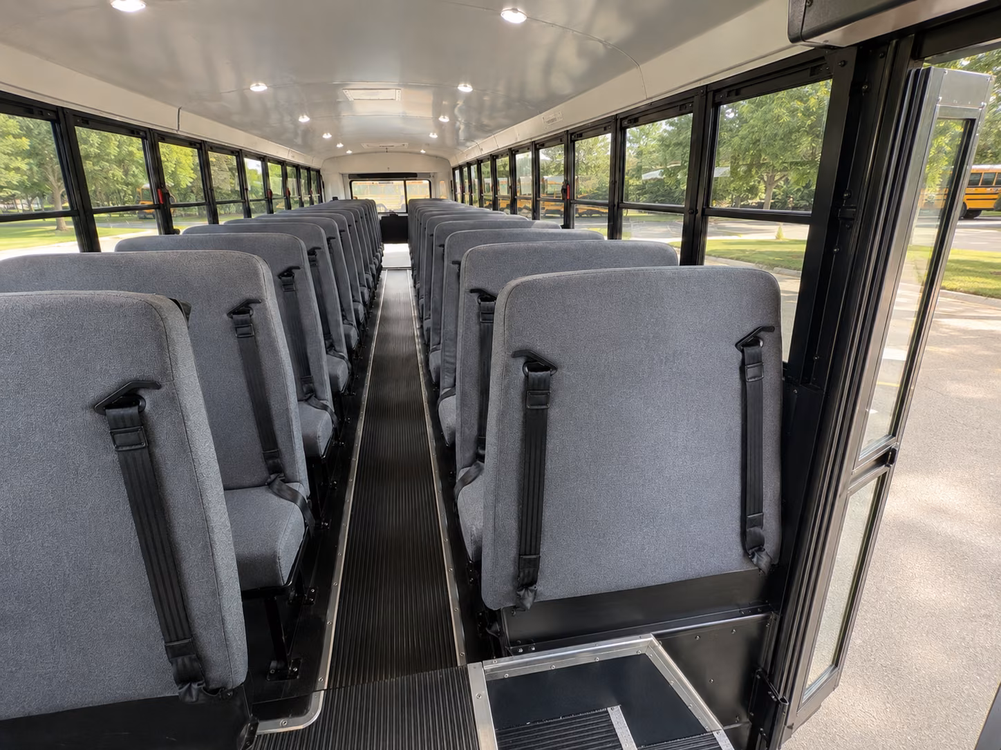 school buses for san jose zoo and nature field trips